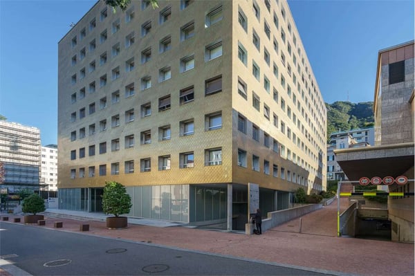 Luminoso ufficio di 120 mq 10