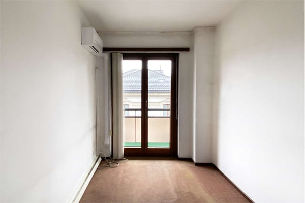 Ampi e luminosi uffici in centro a Lugano 6