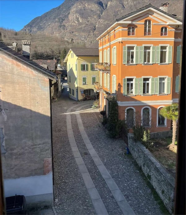 Malvaglia, intero immobile di 3 appartamenti 7