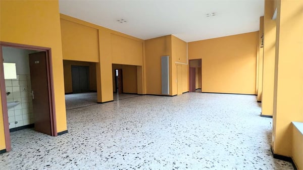 Chiasso, locale commerciale , personalizzabile 1