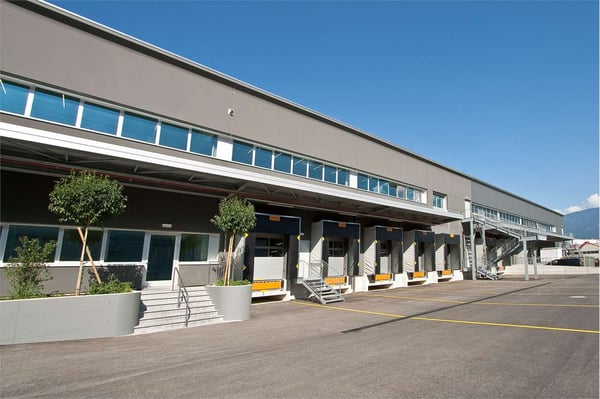 Spazi logistici e produttivi di 19'000 m² 1