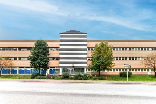 Spazioso ufficio in affitto al Centro Galleria 1 12