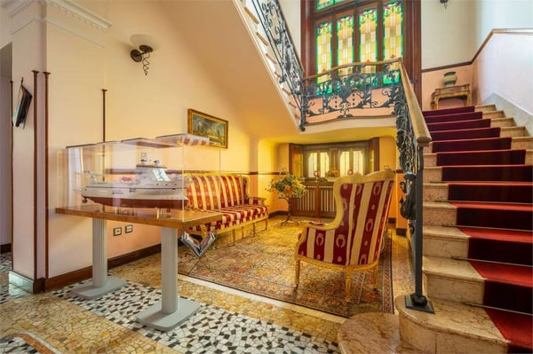 Prestigiosa villa in stile Liberty 8