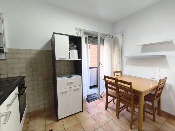 Viganello - Elegante Trilocale Arredato con Terrazzino e Doppio Serviz 9