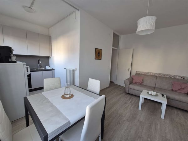 Chiasso Centro - Monolocale Arredato in Affitto, Vicino alla Stazione 2