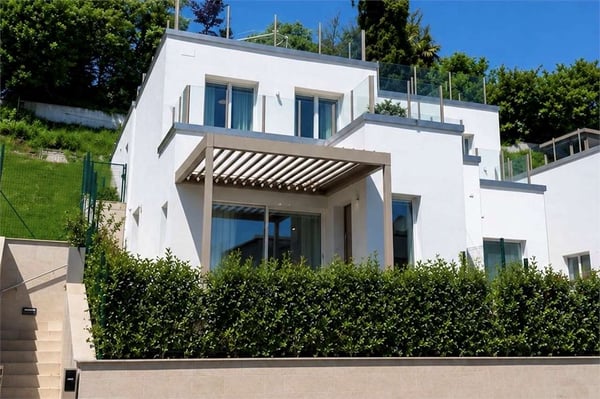 Villa di Nuova Costruzione 1