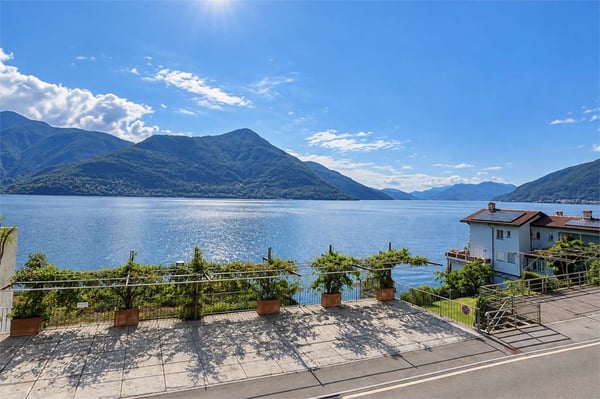 Esclusivo appartamento con vista mozzafiato sul Lago Maggiore 4