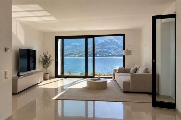 Esclusivo appartamento con vista mozzafiato sul Lago Maggiore 1