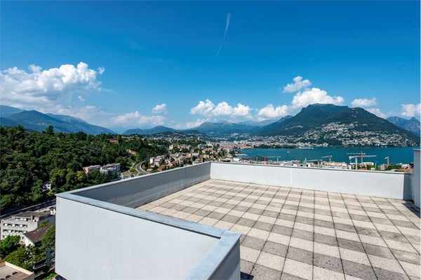 Vendesi 3,5 locali a reddito a Pazzallo 11