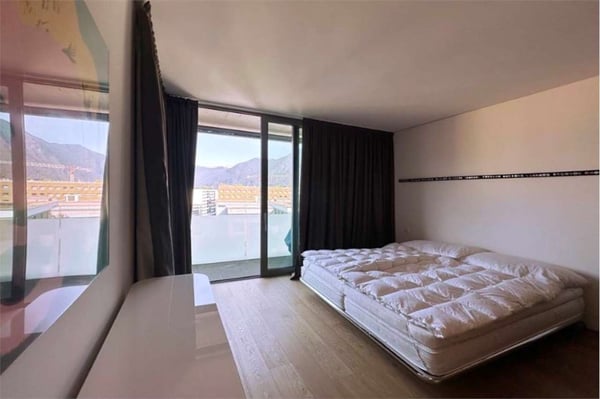 Elegante appartamento nel cuore di Paradiso 11