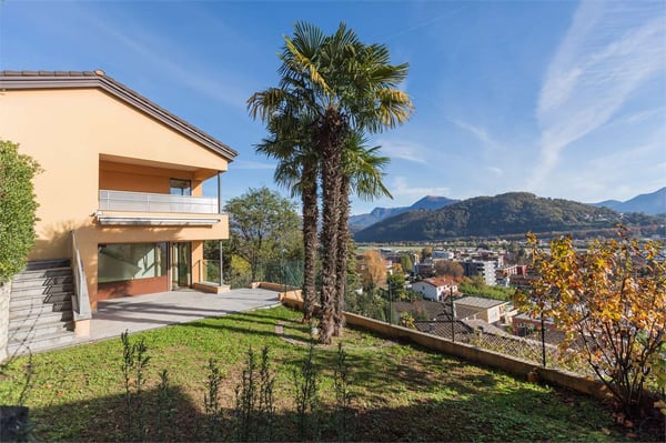Esclusiva villa unifamiliare con vista lago 3