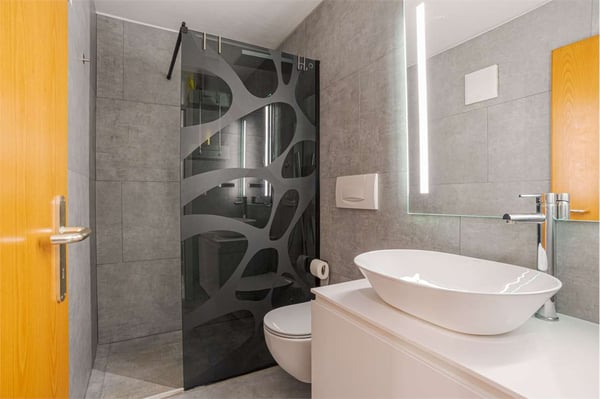 Triplex con parziale vista lago e giardino privato. 13