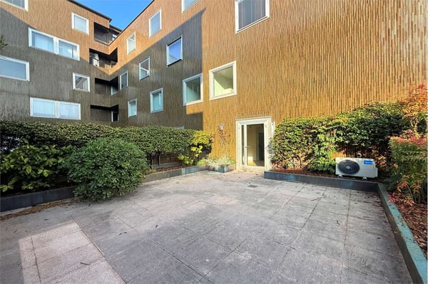 Elegante 5.5 locali ristrutturato con grande terrazzo 8