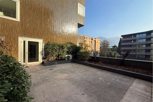 Elegante 5.5 locali ristrutturato con grande terrazzo 7