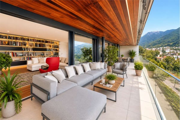 Attico panoramico con ampia terrazza e vista lago nella nuova Residenz 10