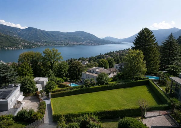 Terreno edificabile con licenza approvata e vista lago 2