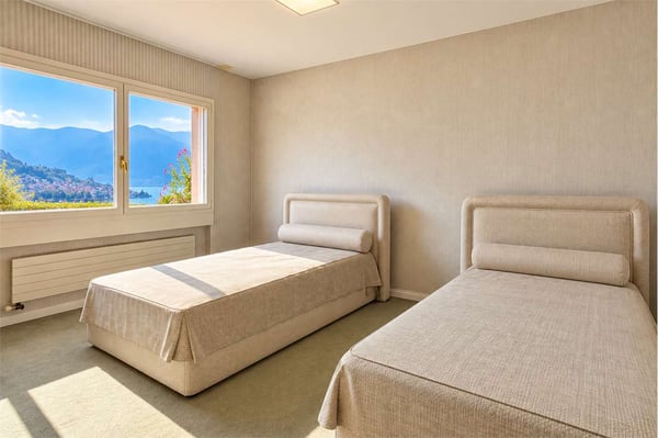 Elegante Residenza con vista lago e giardino privato 11