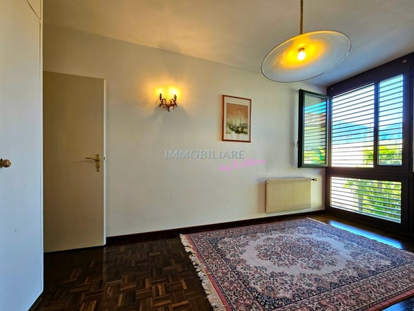 Ferienwohnung mit Kamin, zentral, ruhig, 5 Minuten zu Fuss zum Bahnhof 10