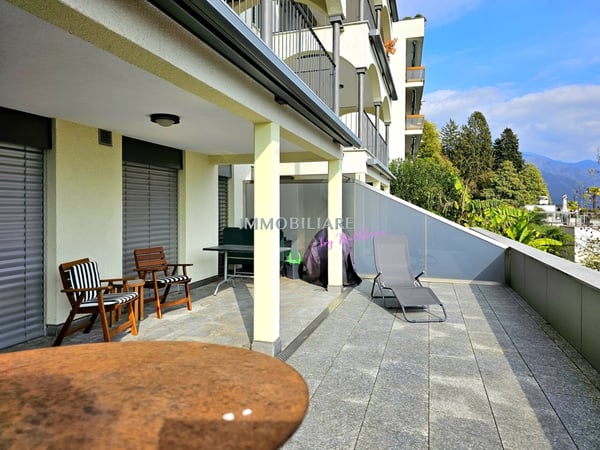 Duplex: 2 grosse Terrassen, Gartenanteil, Seesicht, Pool, Erstwohnsitz 10