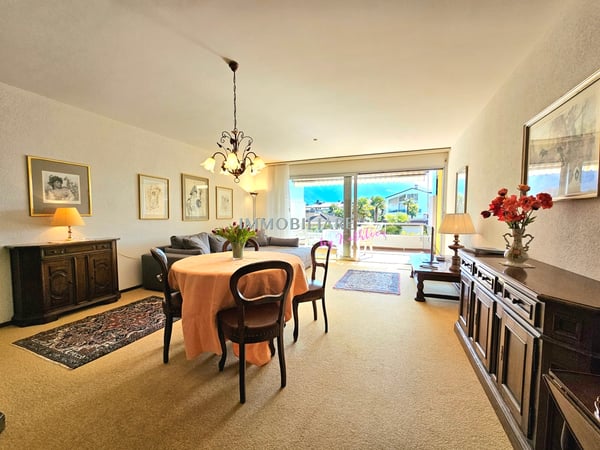 Helle, ruhige Ferienwohnung mit grossem Balkon, Gemeinschaftspool 2