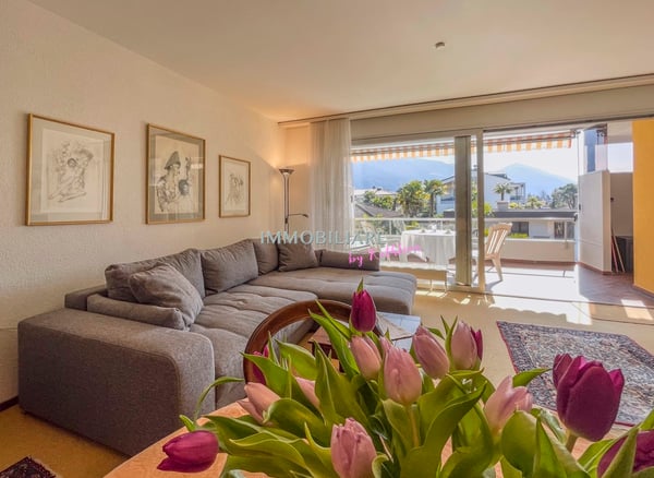 Helle, ruhige Ferienwohnung mit grossem Balkon, Gemeinschaftspool 3