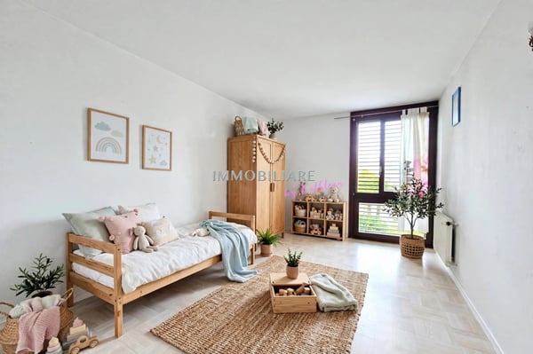 Ferienwohnung mit Seesicht vom Balkon, Kamin und Fussweg zum Bahnhof 10