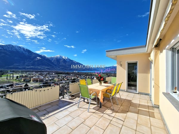 Ferienwohnung mit fantastischem Weitblick, Kamin, Garten und Garage 7