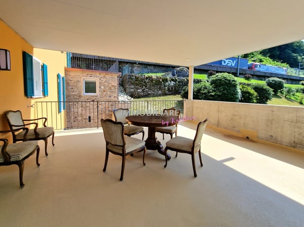 SANIERTE Ferienwohnung mit grosser Terrasse in Tessinerhaus 1