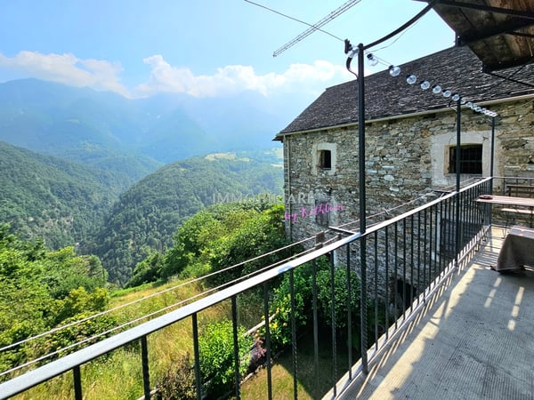 Edles Tessinerhaus in paradiesischer Lage: Weitblick, Sonne, Ruhe 12