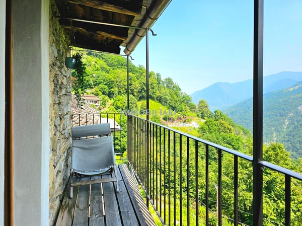 Edles Tessinerhaus in paradiesischer Lage: Weitblick, Sonne, Ruhe 5