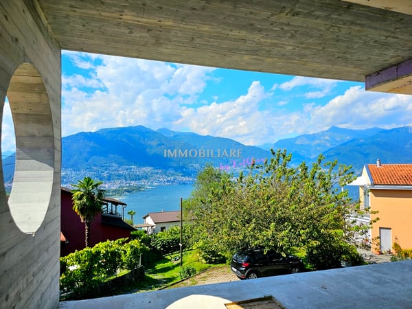 Villetta mit Pool im Edelrohbau, Seeblick  Preis inkl. individ. Ferti