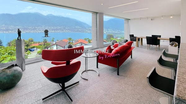 Villa mit Sichtbeton, Panoramaseeblick und nachhaltiger Ausstattung 5