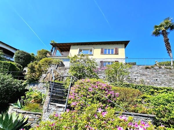 Ferienhaus mit fantastischem, unverbaubarem Seeblick, Garten + Garage 10