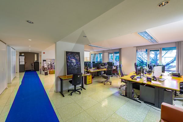 QUATTRO SPAZIOSI UFFICI SU DUE PIANI CON PARCHEGGI 13