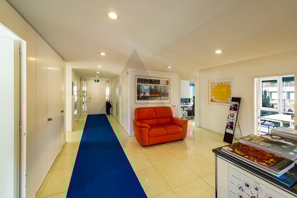 QUATTRO SPAZIOSI UFFICI SU DUE PIANI CON PARCHEGGI 4