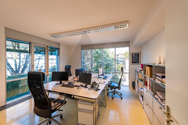 QUATTRO SPAZIOSI UFFICI SU DUE PIANI CON PARCHEGGI 8