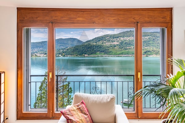 PROPRIETÀ CON MERAVIGLIOSA VISTA LAGO A LUGANO 6