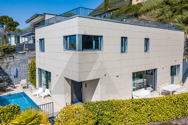 MODERNA VILLA IN POSIZIONE DOMINANTE A LUGANO