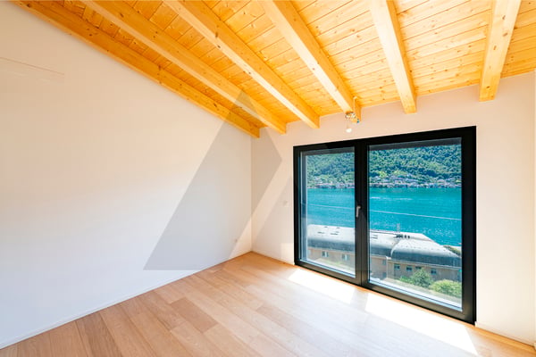 VILLA DI PRESTIGIO CON SPLENDIDA VISTA LAGO 11