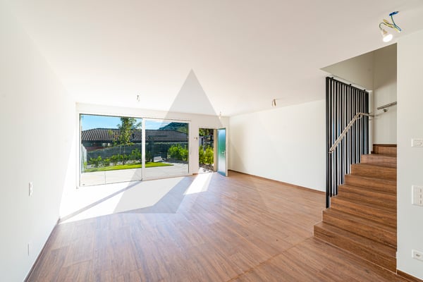 NUOVA VILLA A SCHIERA: UN'OASI DI STILE E BENESSERE 4