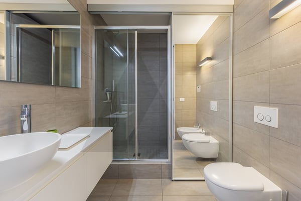 STUDIO ARREDATO CON TERRAZZA E VISTA LAGO 4