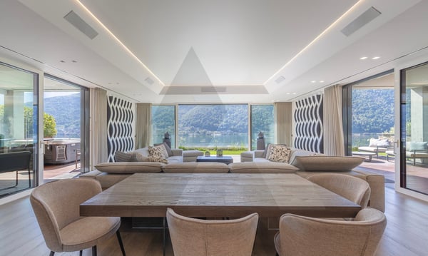 VISTA LAGO, GIARDINO PRIVATO, WELLNESS E ARREDI DI DESIGN 1