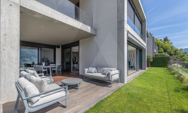 VISTA LAGO, GIARDINO PRIVATO, WELLNESS E ARREDI DI DESIGN 11