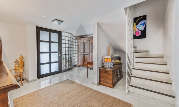 CASA FIRMATA ATTILIO PANZERI CON GIARDINO A GENTILINO 6