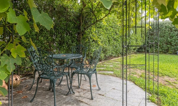 CASA FIRMATA ATTILIO PANZERI CON GIARDINO A GENTILINO 4