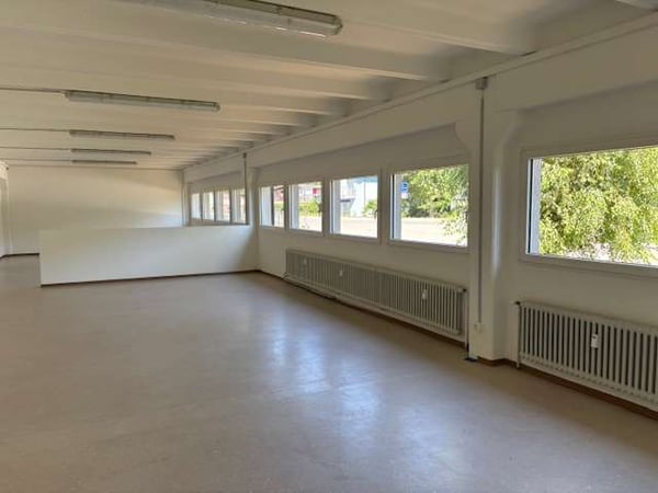 MORBIO/CHIASSO Spazio commerciale 7