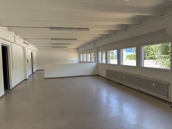 MORBIO/CHIASSO Spazio commerciale 12