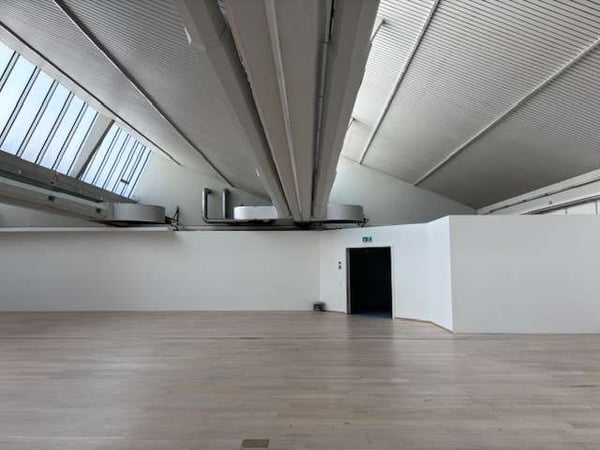 MORBIO/CHIASSO Spazio commerciale 3