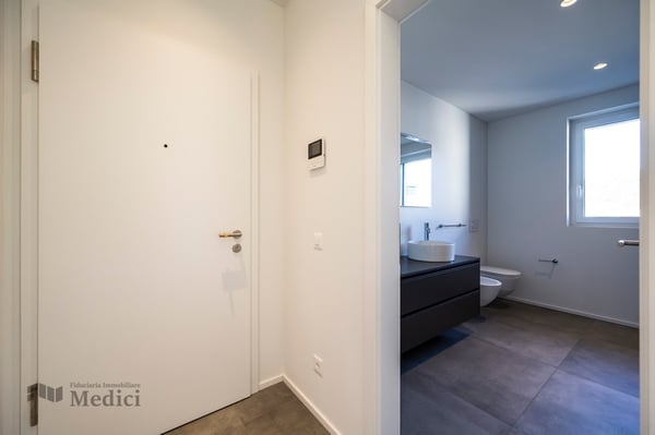 MODERNO 2.5 LOCALI ALTO STANDING IN VILLA D'EPOCA 11