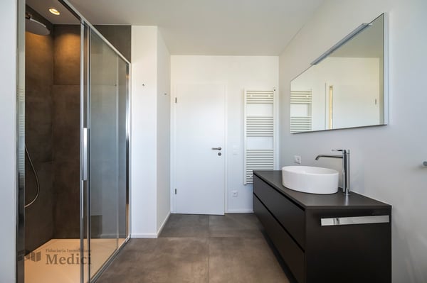 MODERNO 2.5 LOCALI ALTO STANDING IN VILLA D'EPOCA 10